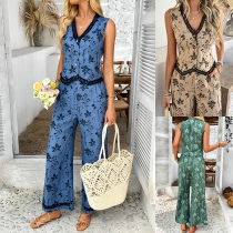 Moderiktigt set med blommigt mönster: ärmlös topp och raka byxor