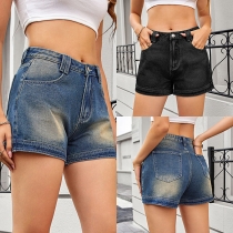 Mellanhöga, vintage tvättade denimshorts för trendsättare