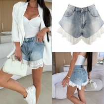 Jeansshorts för kvinnor - Spetsdetaljer, avslappnad passform med slankande effekt