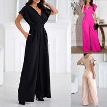 Elegant jumpsuit med v-ringning, volangärmar och dragkedja