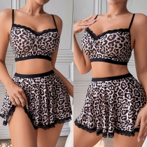 Tvådelat pyjamasset med leopardmönster