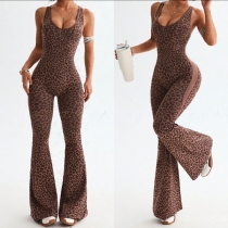 Kort jumpsuit i leopardmönster med korsbandsdetaljer