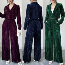 Flanellkostymset med kort kavaj och vida plisserade byxor