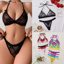 Sexig spetsstring med öppen rygg och transparent mesh