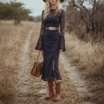 Vintage långärmad spetsklänning med trumpetärm, rund halsringning och sidoslits