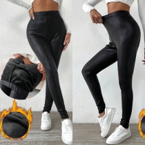 Trendiga smala byxor för dam i PU-konstläder med ormmönster, plyschfodrade och värmande, hög midja