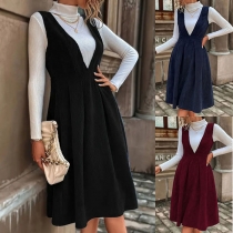 Damklänning i manchester – högmidjad med V-ringning och strumpeband