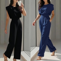Jumpsuit – rundhalsad, kortärmad och elegant modell med hög midja och rak passform