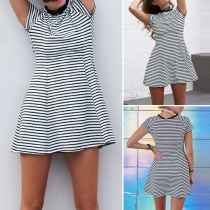 Fashion Short Sleeve Round Neck Striped Dress