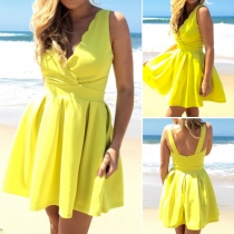 Sexy Backless Deep V-neck Sleeveless Solid Color Dress