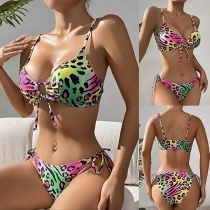 Snyggt Leopardmönstrat Halterneck Bikini Set