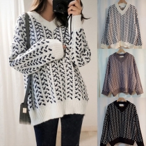 Trendy V-neck Long Sleeve Hook Flower Loose-fitting Knit Sweater