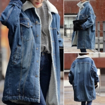 Modekappa för kvinnor i enkelknäppt stil med långa ärmar och vadderad denim-läggning