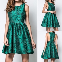 Elegant Sleeveless Round Neck Gathered Waist Jacquard Dress