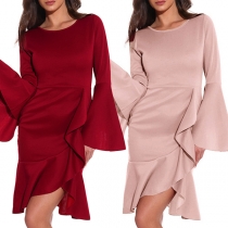 Elegant enfärgad långärmad volangfåll Slim Fit-klänning