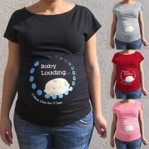 Söt kortärmad gravid T-shirt med rund hals och tecknat mönster