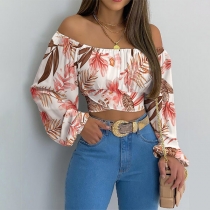 Sexig off-shoulder blus med 3/4 trumpetärm och båthals