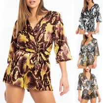 Sexy V-neck Half Sleeve Printed Romper