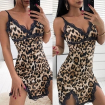 Sexig V-ringad slitsfåll Spetsskarvad Sling Leopard Nattklänning