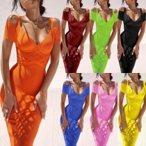 Sexy Off-shoulder Short Sleeve V-neck Solid Color Slim Fit Dress