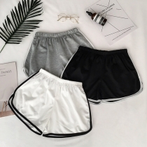 Fashion Contrast Color Elastic Waist Sports Shorts