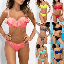 Sexig lågmidja volangbikiniset (Size Run Small)