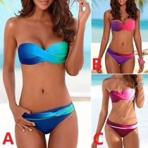Sexigt bandeau bikiniset med färggradient och låg midja