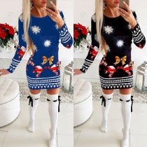 Jultryckt klänning med rund hals, långärmad