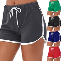 Fashion Contrast Color Elastic Waist Sports Shorts