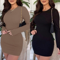 Simple Style Long Sleeve Round Neck Solid Color Slim Fit Dress
