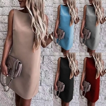 Sexy Backless Sleeveless Round Neck Solid Color Dress