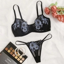 Sexig broderad skir genomskinlig tyll Underkläder Set