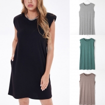 Simple Style Sleeveless Round Neck Solid Color Loose Dress