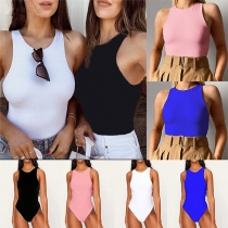 Ärmellös rundhalsad slim fit bodysuit i enkel enfärgad stil