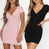 Sexy V-neck Short Sleeve Solid Color Slim Fit Mini Dress
