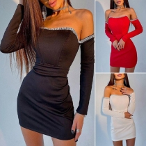 Sexig festklänning med strassinfällningar, off-shoulder båthals och långa ärmar
