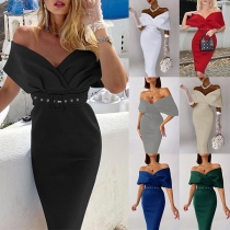 Sexig off-shoulder klänning med V-ringning och hög midja - Enfärgad festklänning med midjeband