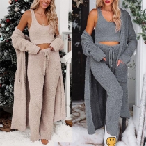 Sexig tre-delars set med ärmlös crop top, byxor med hög midja och långärmad kofta