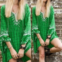 Fashion Lace Spliced V-neck Trumpet Sleeve Printed Dress