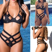 Bikini med halterneck – sexigt tvådelat badset