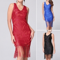 Sexy Sleeveless V-neck Tassel Hem Slim Fit Lace Dress