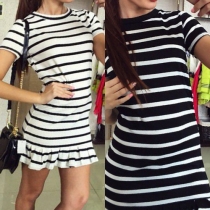 Fashion Short Sleeve Round Neck Flouncing Hem Striped Dress