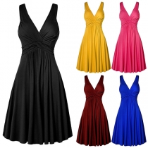 Fashion Solid Color Sleeveless V-neck Beach Dress