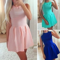 Elegant Solid Color Sleeveless Round Neck Dress