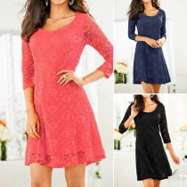 Elegant Solid Color 3/4 Sleeve Round Neck Lace Dress