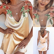 Fashion Sexy Flower Deep V-neck Sleeveless Pajamas Dress