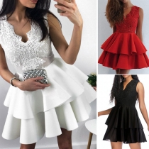 Sexy Sleeveless V-neck See-through Gauze Spliced Dress