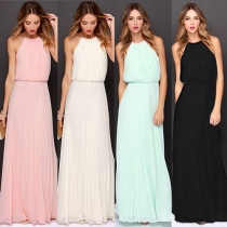 Elegant maxiklänning med off-shoulder stil och smickrande midja