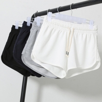 Casual Style Solid Color Elastic Waist Sports Shorts