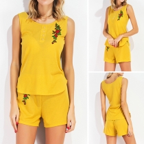 Fashion Sleeveless Round Neck Top + Shorts Two-piece Set